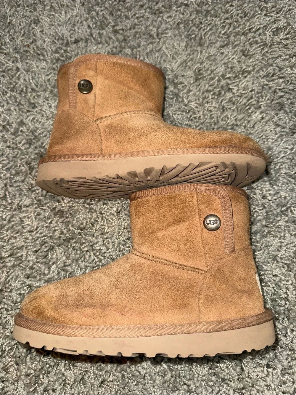 UGG girls sheepskin